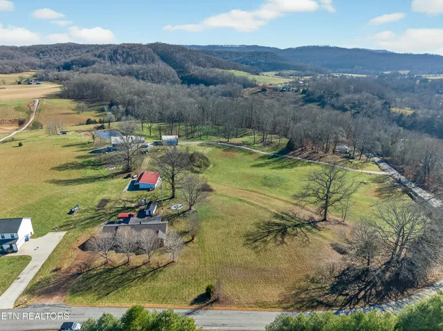 $379,900 | 6798 Cherry Creek Road, Cookeville, TN 38506