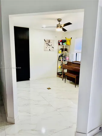 $3,890 | 6201 Portsmouth Lane, Davie, FL 33331