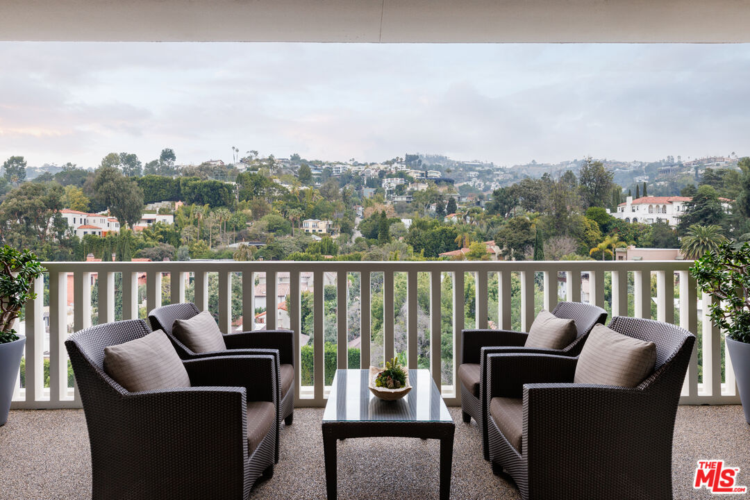 9255 Doheny Road, Unit 1003 West Hollywood, CA 90069 - Photo 9 of 9
