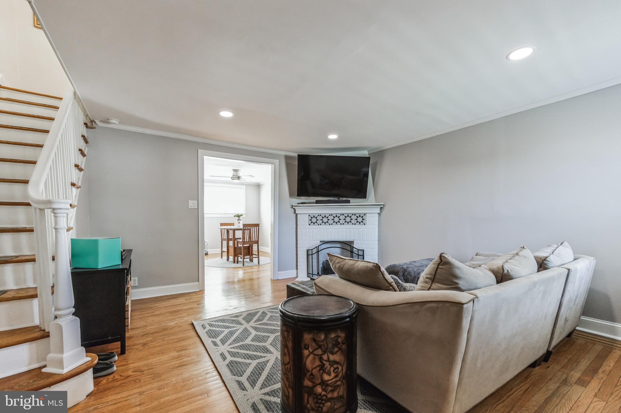 739 Humphreys Road Ardmore, PA 19003 - Photo 9 of 34 Gallery Image 9