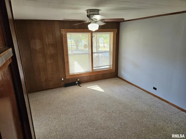 $99,000 | 174 Clinton Street, Hamburg, IL 62045