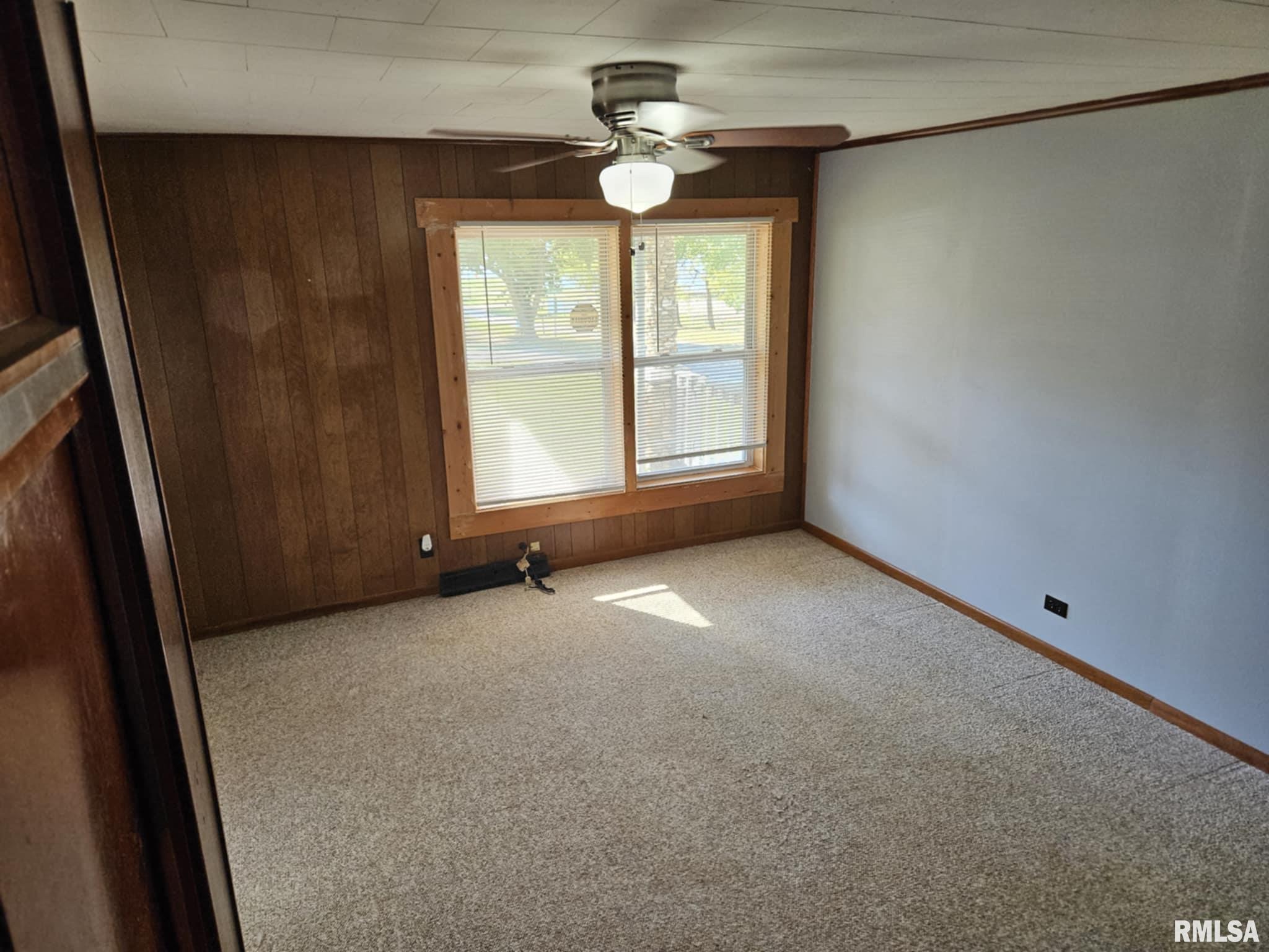 174 Clinton Street Hamburg, IL 62045 - Photo 13 of 40