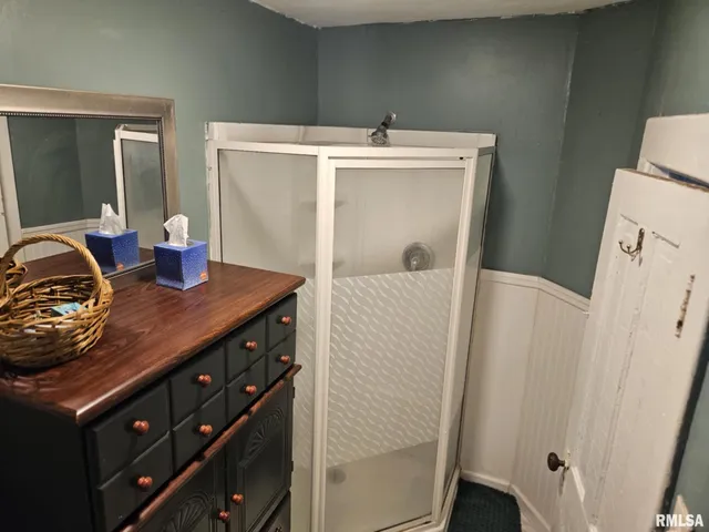 $99,000 | 174 Clinton Street, Hamburg, IL 62045