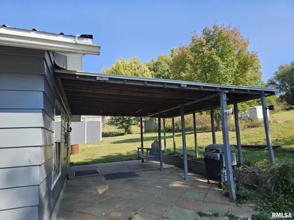 $97,000 | 174 Clinton Street, Hamburg, IL 62045