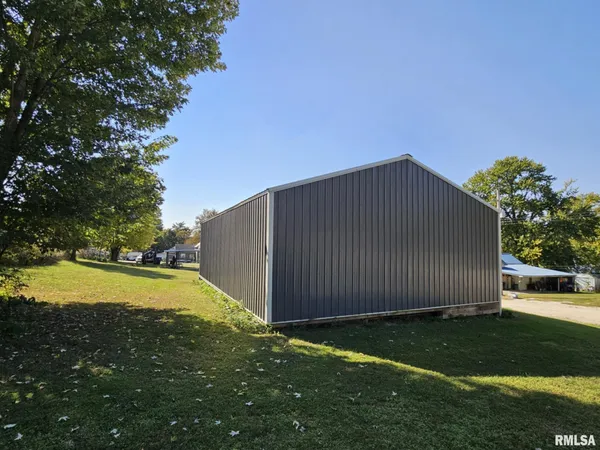 $97,000 | 174 Clinton Street, Hamburg, IL 62045