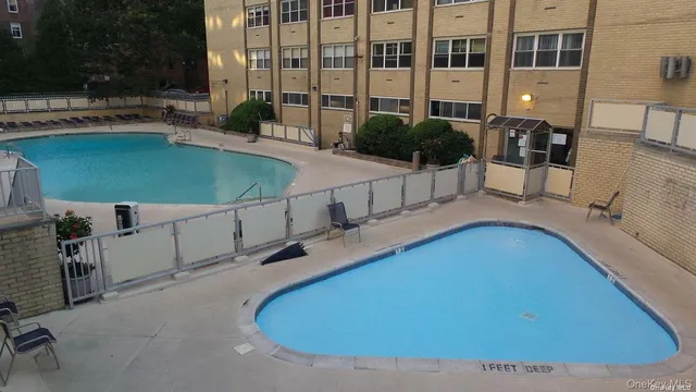 $459,000 | 66-36 Yellowstone Boulevard, Unit 17H | Birchwood Towers