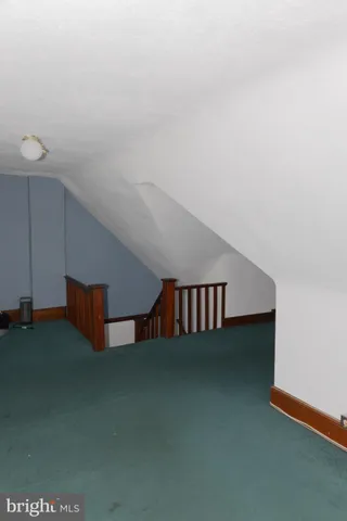 a view of entryway and hall