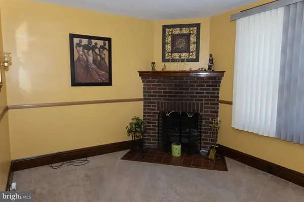 $265,000 | 318 Beechwood Avenue, Ewing, NJ 08618