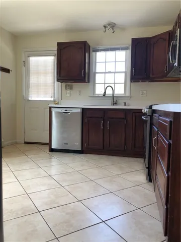 $3,750 | 116 Evergreen Drive, Portsmouth, RI 02871