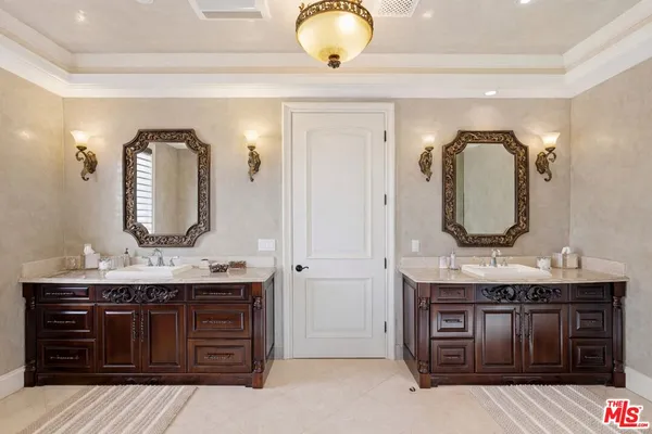 $18,495 | 2023 Parnell Avenue, Los Angeles, CA 90025