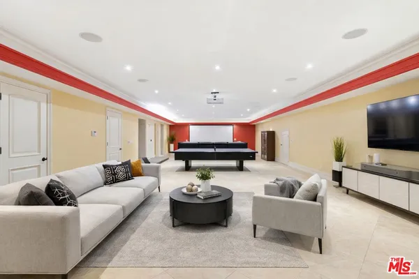 $18,495 | 2023 Parnell Avenue, Los Angeles, CA 90025