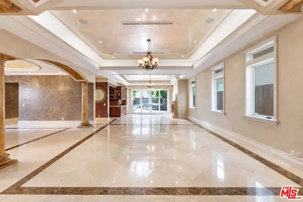 $18,495 | 2023 Parnell Avenue, Los Angeles, CA 90025