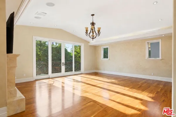 $18,495 | 2023 Parnell Avenue, Los Angeles, CA 90025