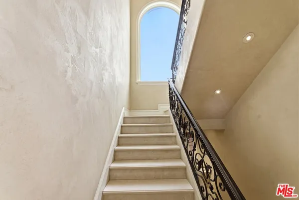 $18,495 | 2023 Parnell Avenue, Los Angeles, CA 90025