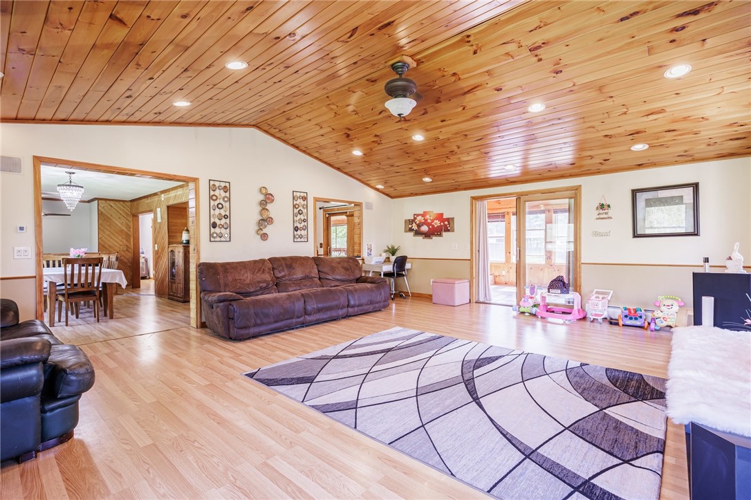 7425 Eelpot Road Naples, NY 14512 - Photo 5 of 43