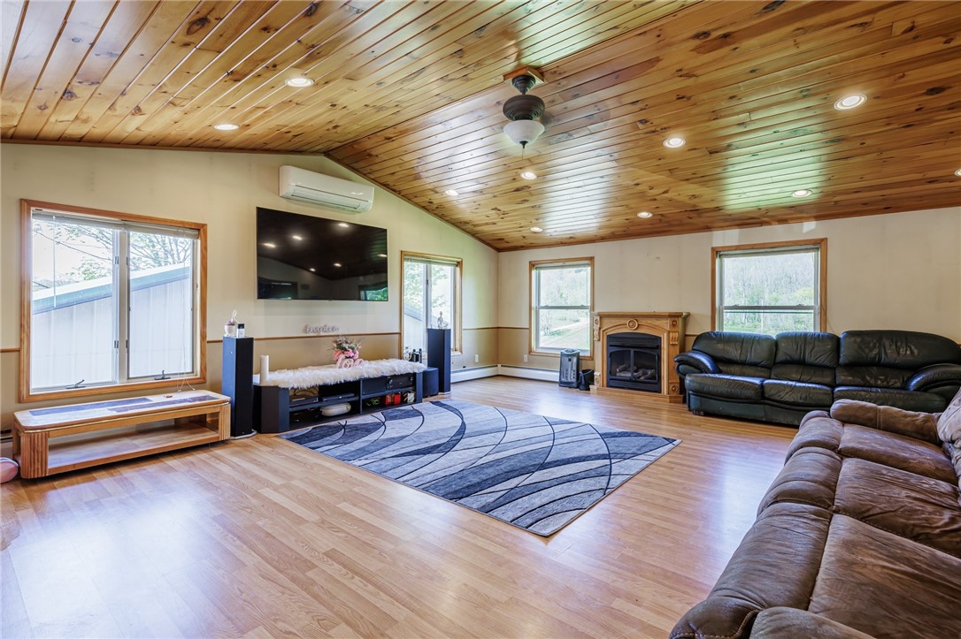 7425 Eelpot Road Naples, NY 14512 - Photo 7 of 43