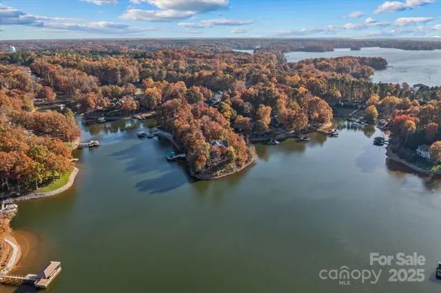 $2,195,000 | 139 Long Cove Lane, Mooresville, NC 28117