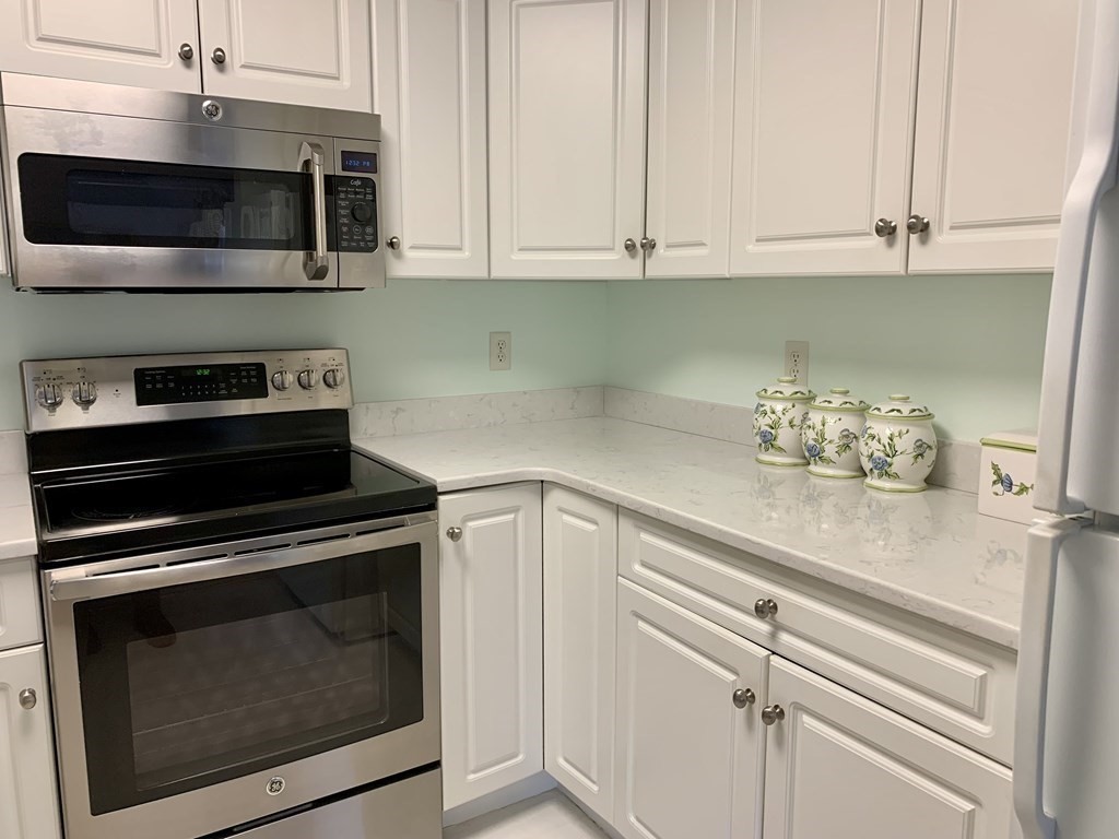 1 Riverview Boulevard, Unit 7204 Methuen, MA 01844 - Photo 5 of 20