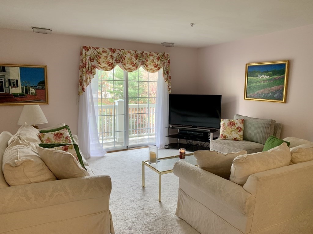 1 Riverview Boulevard, Unit 7204 Methuen, MA 01844 - Photo 7 of 20