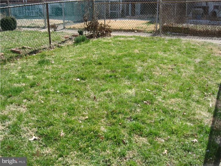 5335 Cottage Street Philadelphia, PA 19124 - Photo 22 of 22 Back Yard