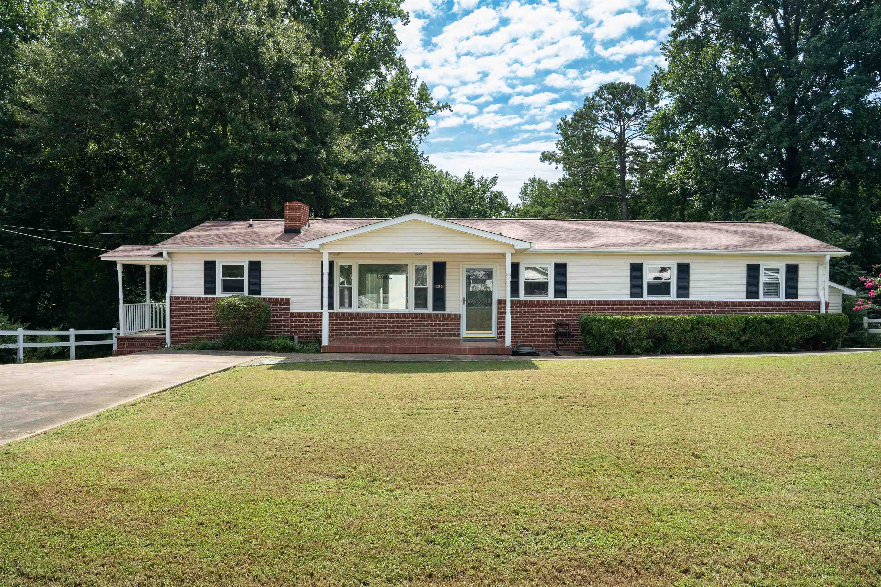290 State Rd S-42-59 Spartanburg, SC 29307 - Photo 1 of 36 Gallery Image 1