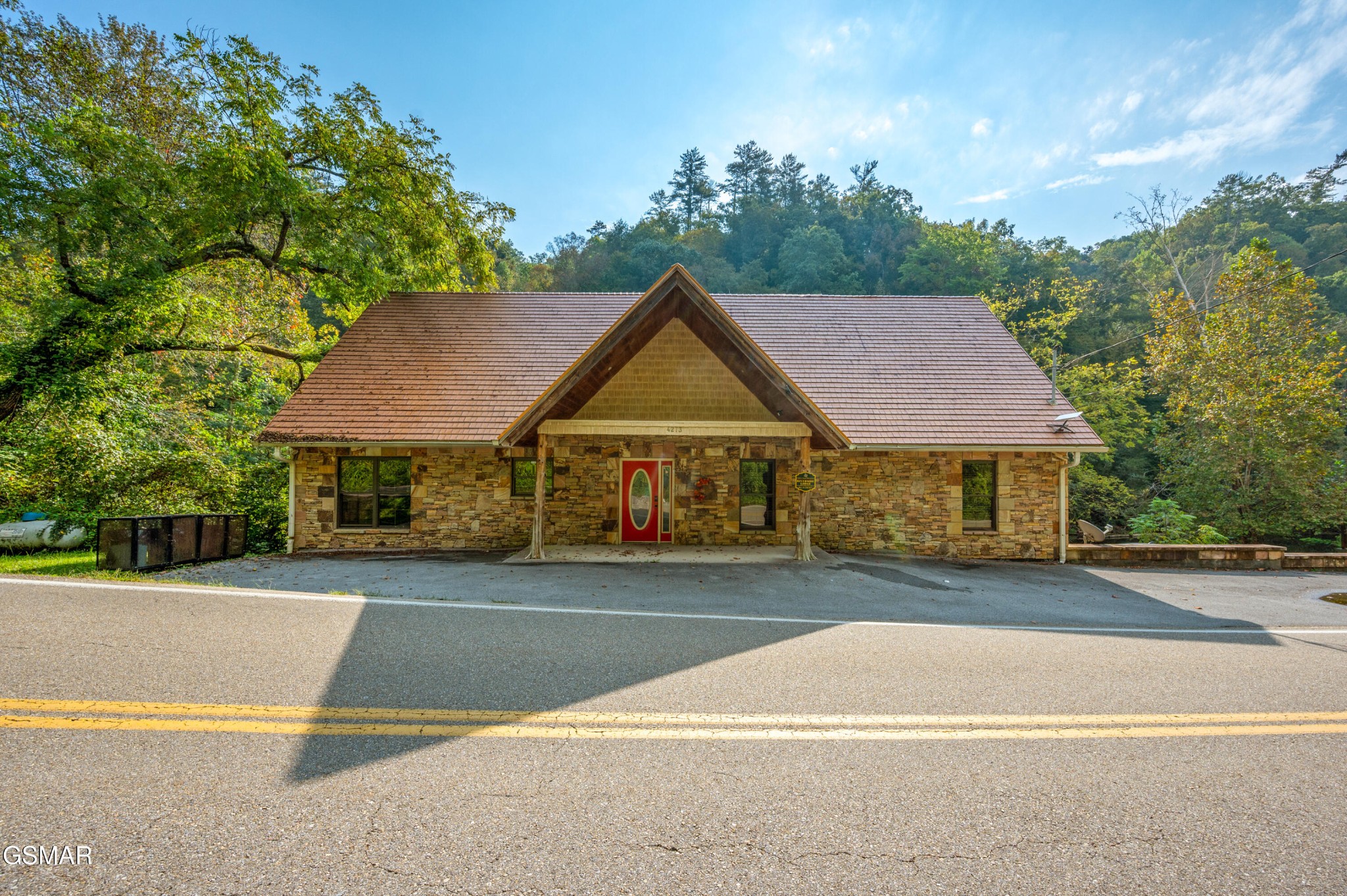 4273 Pittman Center Road Sevierville, TN 37876 - Photo 5 of 80 Gallery Image 5