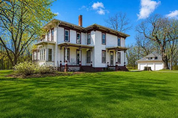 $649,000 | W6152 County Road B, Byron, WI 54937