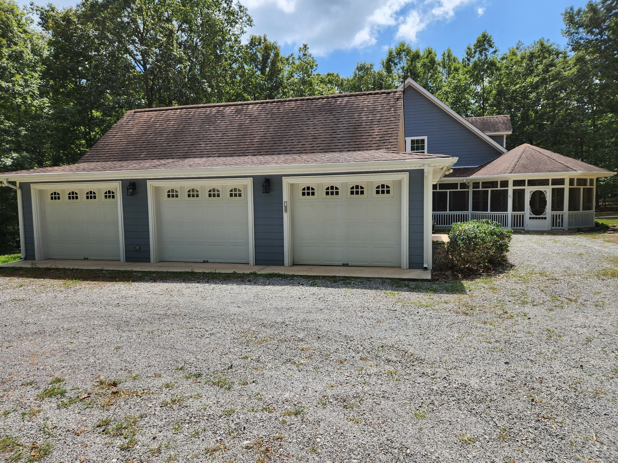 807 Timberwood Trace Monteagle, TN 37356 - Photo 42 of 64 front view of a house with a yard