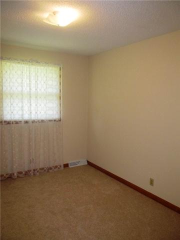 357 Dean Road Clarksville, TN 37040 - Photo 4 of 6
