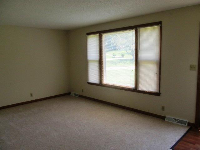 357 Dean Road Clarksville, TN 37040 - Photo 5 of 6