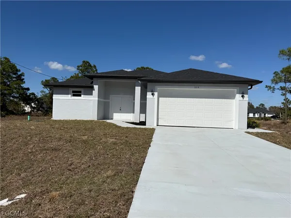 $1,950 | 1115 Cove Street East, Lehigh Acres, FL 33974