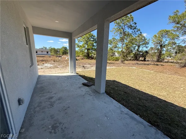 $1,950 | 1115 Cove Street East, Lehigh Acres, FL 33974
