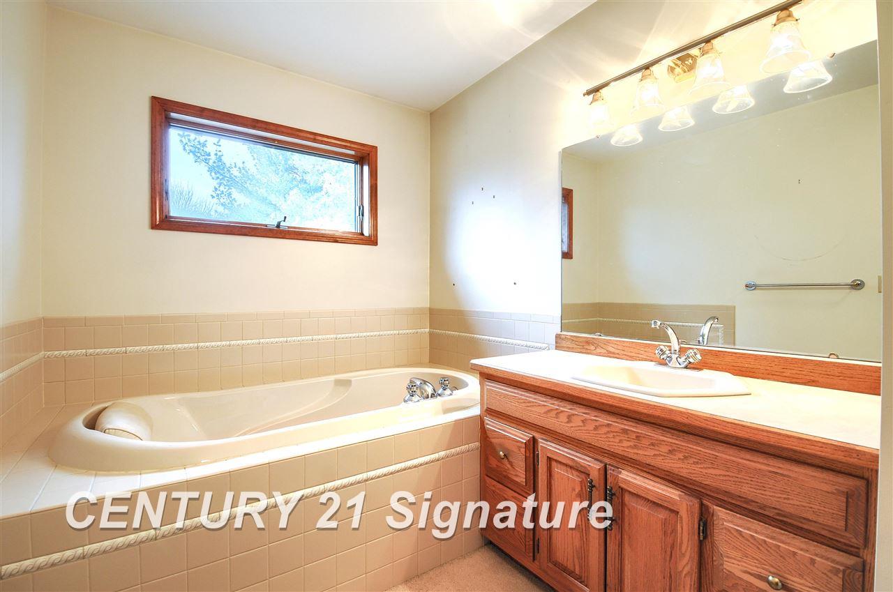 8307 Potter Road Flushing, MI 48433 - Photo 27 of 48