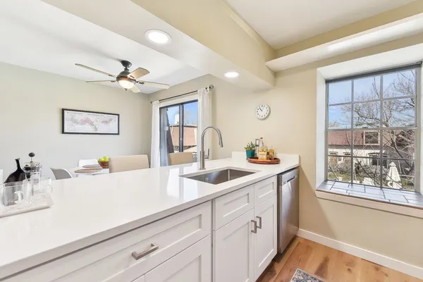 $1,800 | 7801 Shoal Creek Boulevard, Unit 224, Austin, TX 78757