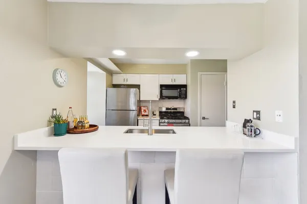 $1,800 | 7801 Shoal Creek Boulevard, Unit 224, Austin, TX 78757