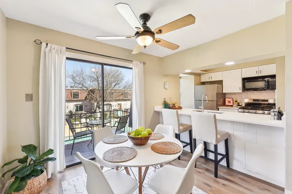$1,800 | 7801 Shoal Creek Boulevard, Unit 224, Austin, TX 78757
