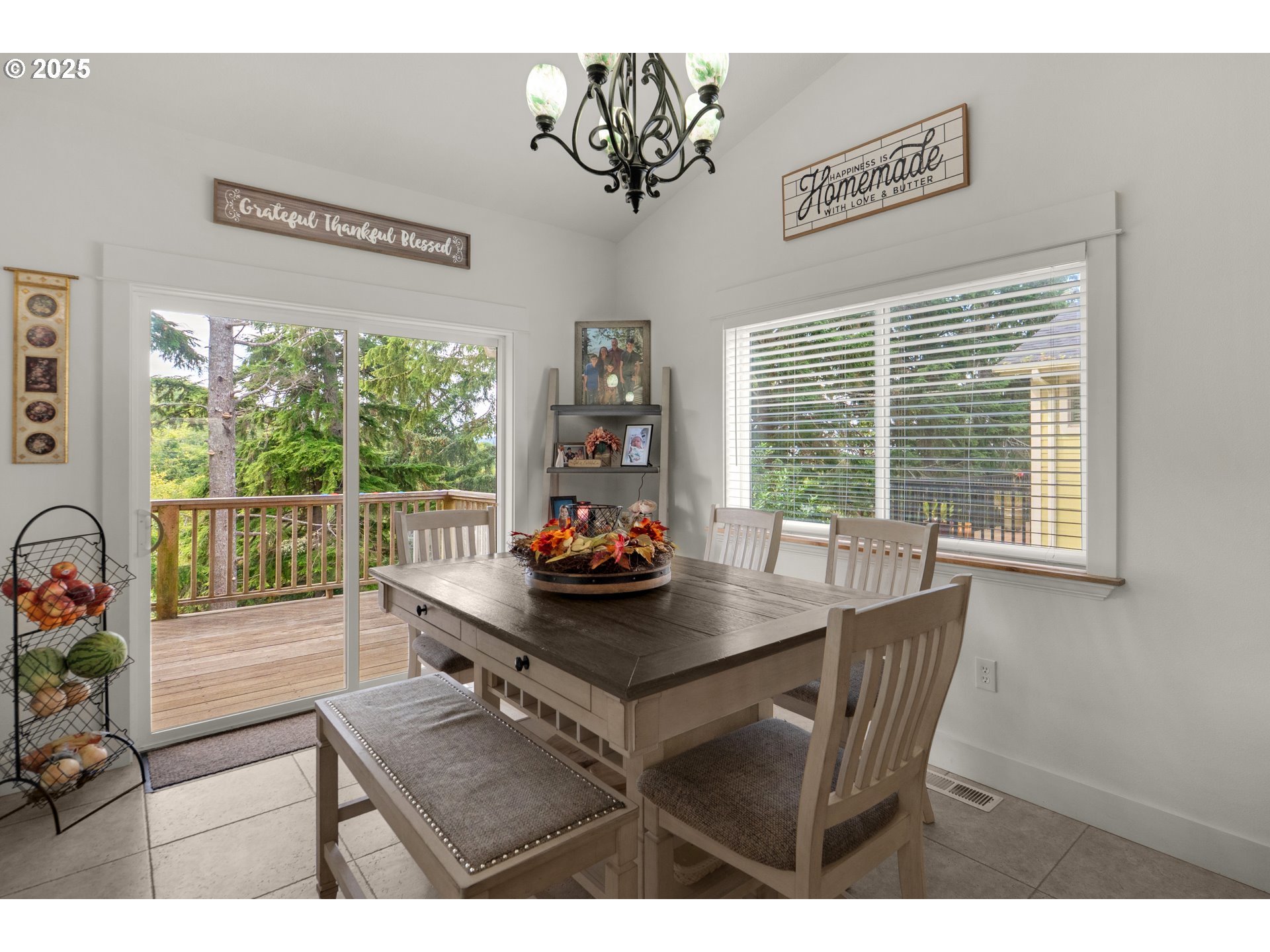 2344 Royal View Drive Seaside, OR 97138 - Photo 14 of 38 a dining room with furniture and window