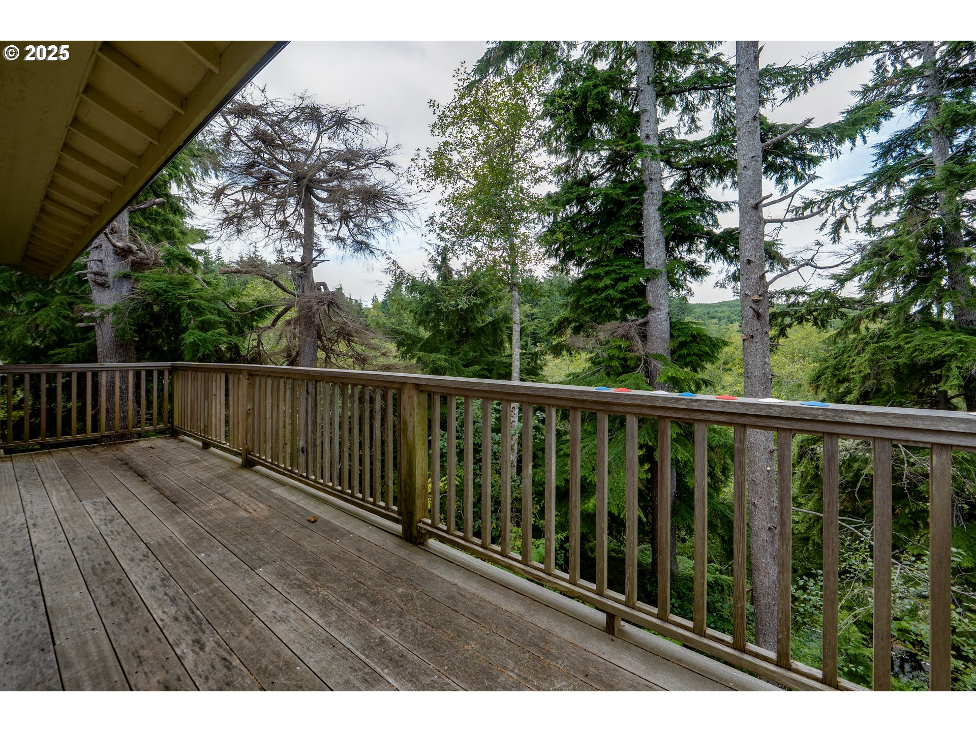 2344 Royal View Drive Seaside, OR 97138 - Photo 15 of 38 a view of balcony with wooden floor