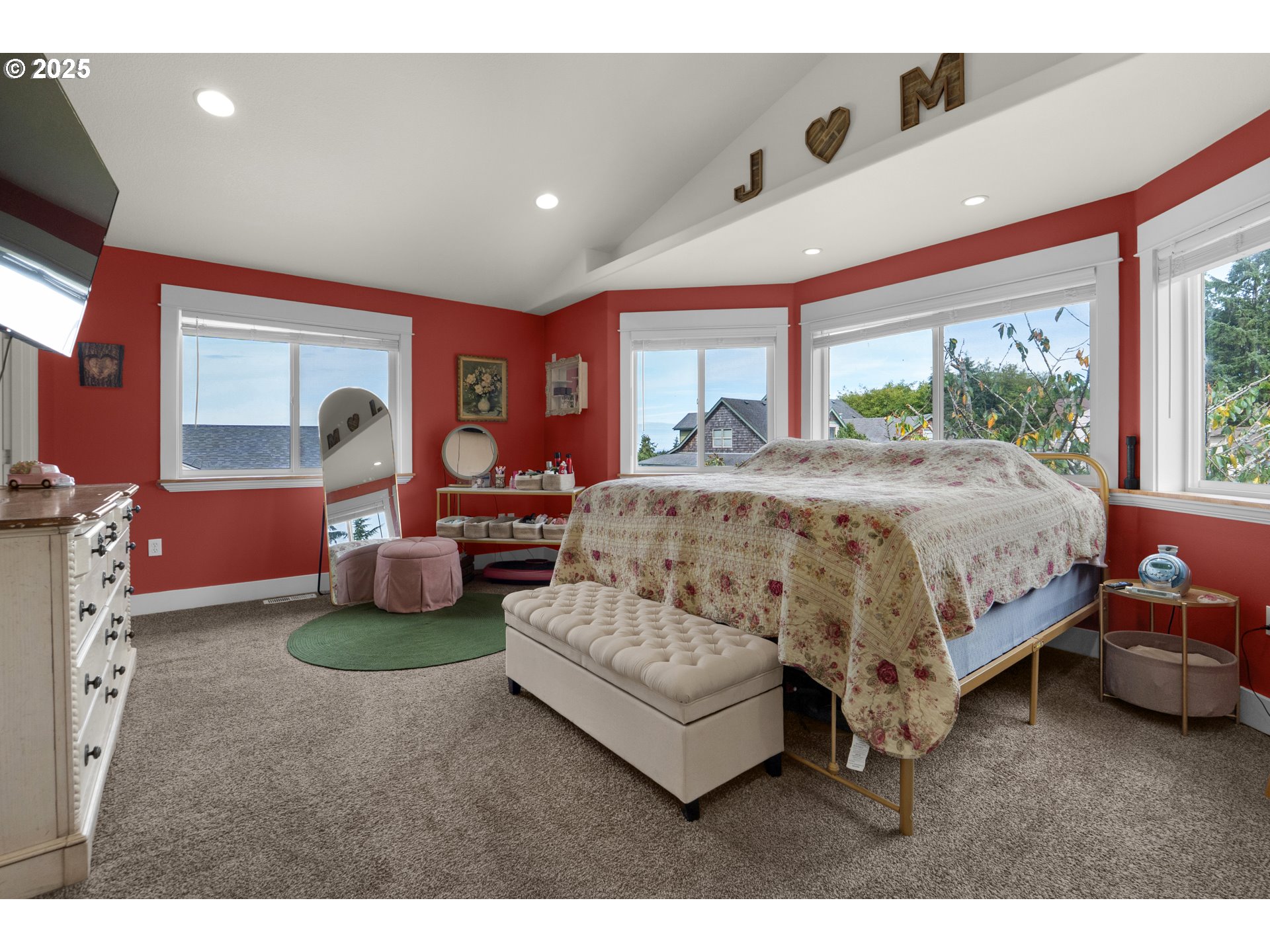 2344 Royal View Drive Seaside, OR 97138 - Photo 22 of 38 a living room with furniture and a large window