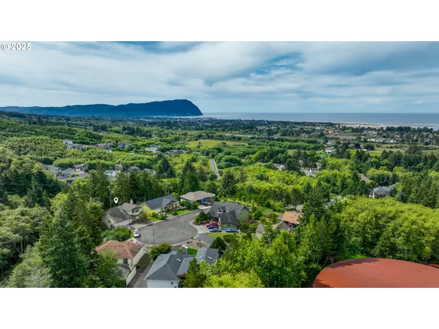$699,900 | 2344 Royal View Drive, Seaside, OR 97138