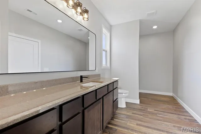 $345,000 | 2103 Vinny Avenue, Moberly, MO 65270