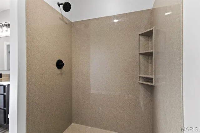 $345,000 | 2103 Vinny Avenue, Moberly, MO 65270