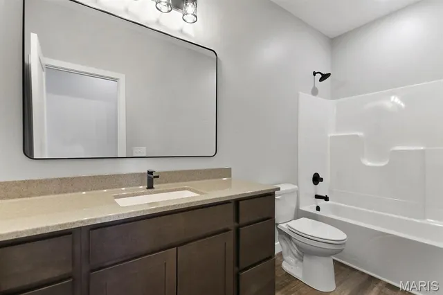 $345,000 | 2103 Vinny Avenue, Moberly, MO 65270