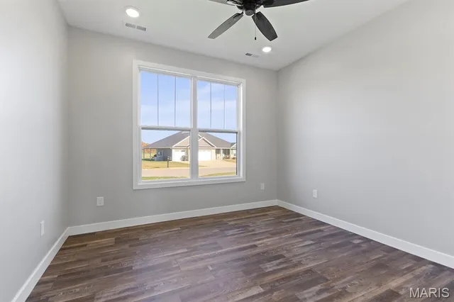 $345,000 | 2103 Vinny Avenue, Moberly, MO 65270