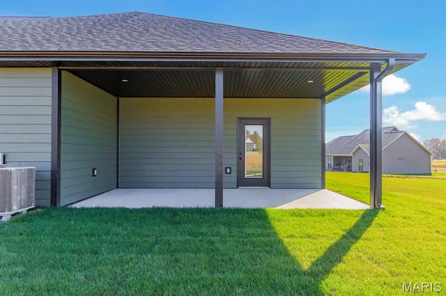 $345,000 | 2103 Vinny Avenue, Moberly, MO 65270