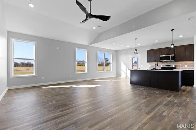 $345,000 | 2103 Vinny Avenue, Moberly, MO 65270