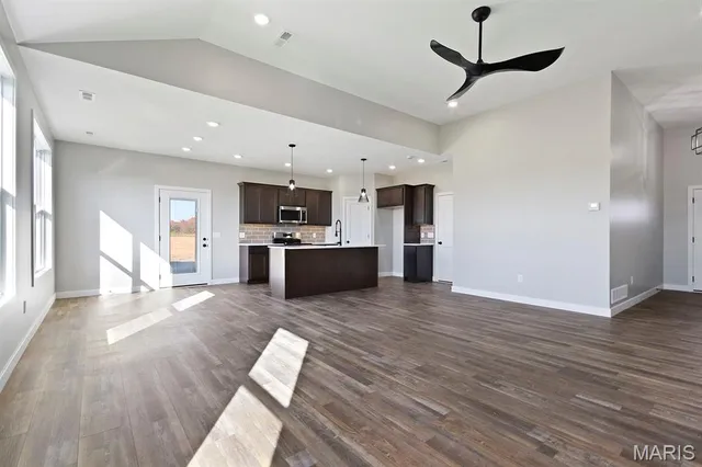 $345,000 | 2103 Vinny Avenue, Moberly, MO 65270