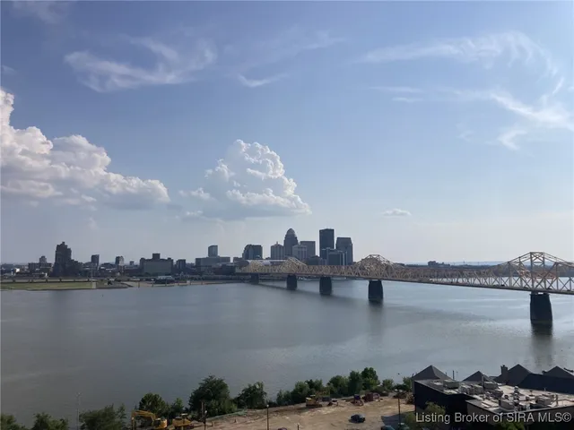 $424,900 | 1 Riverpointe Plaza, Unit 1105, Jeffersonville, IN 47130