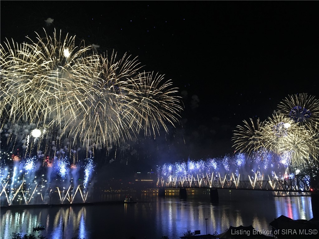 1 Riverpointe Plaza, Unit 1105 Jeffersonville, IN 47130 - Photo 40 of 44 Thunder Over Louisville