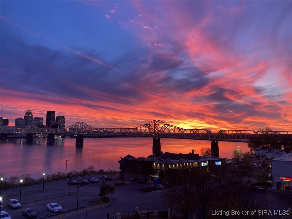 1 Riverpointe Plaza, Unit 1105 Jeffersonville, IN 47130 - Photo 43 of 44 Sunset from The Harbours